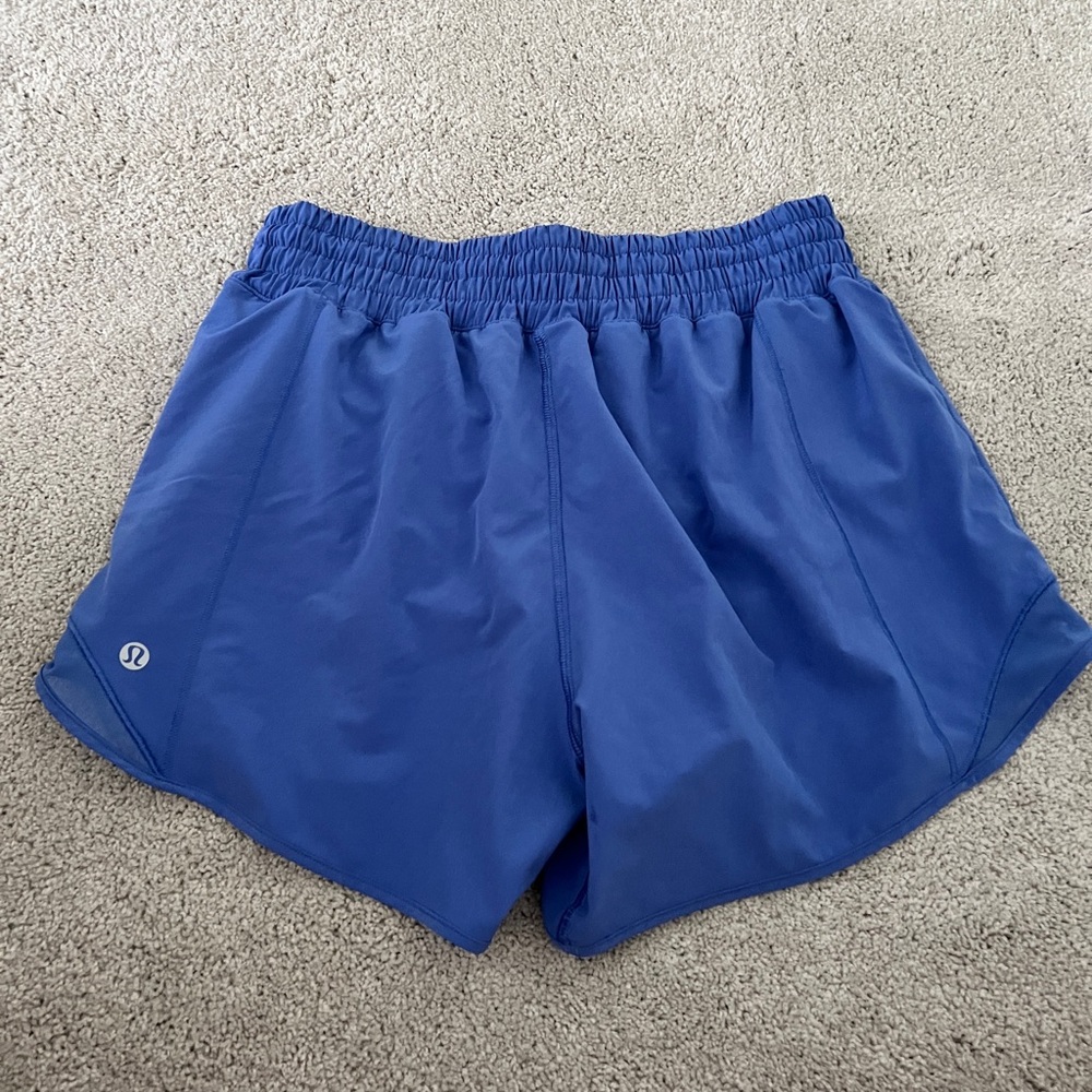 Hotty hot high rise shorts 4” size 6